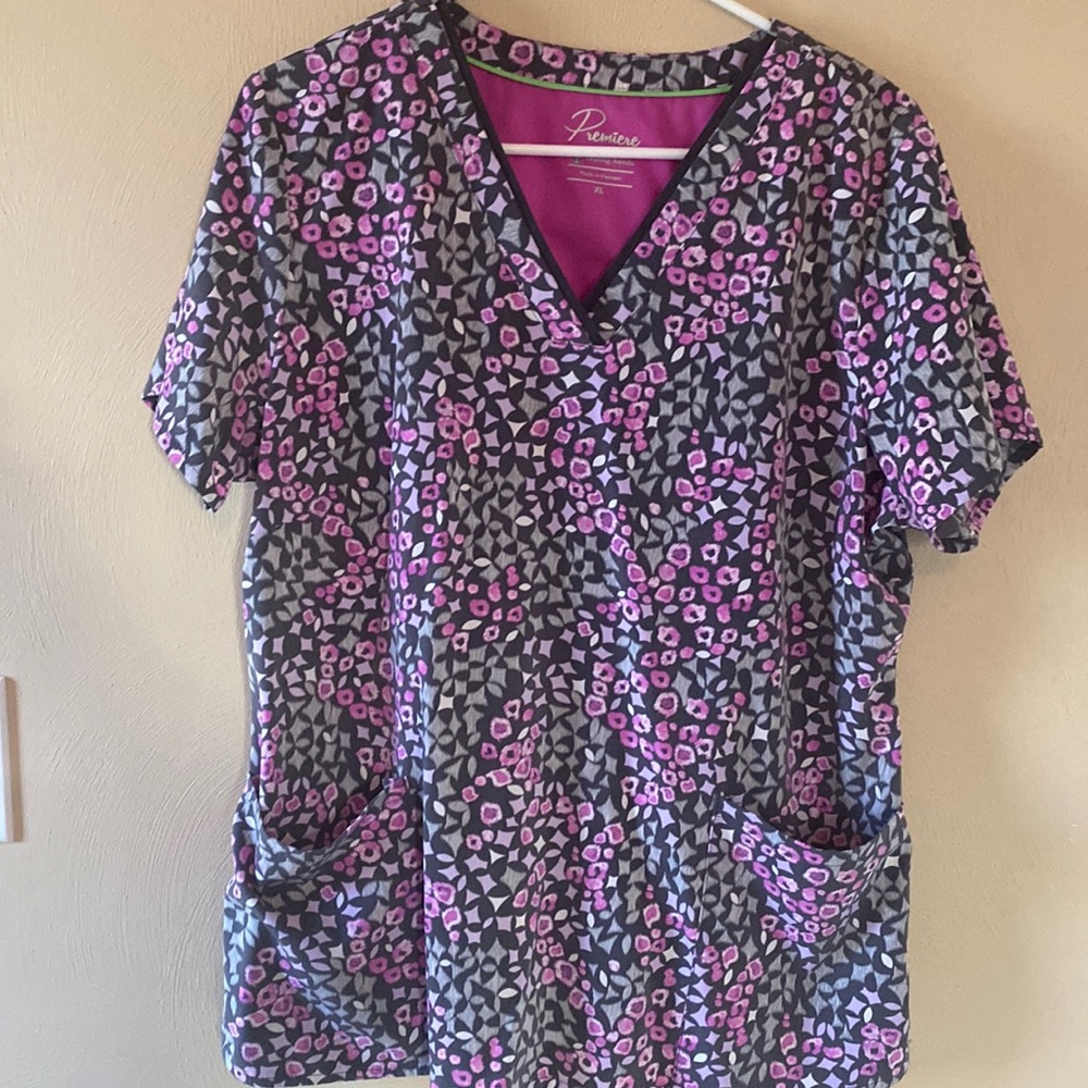 Premiere Scrub Top